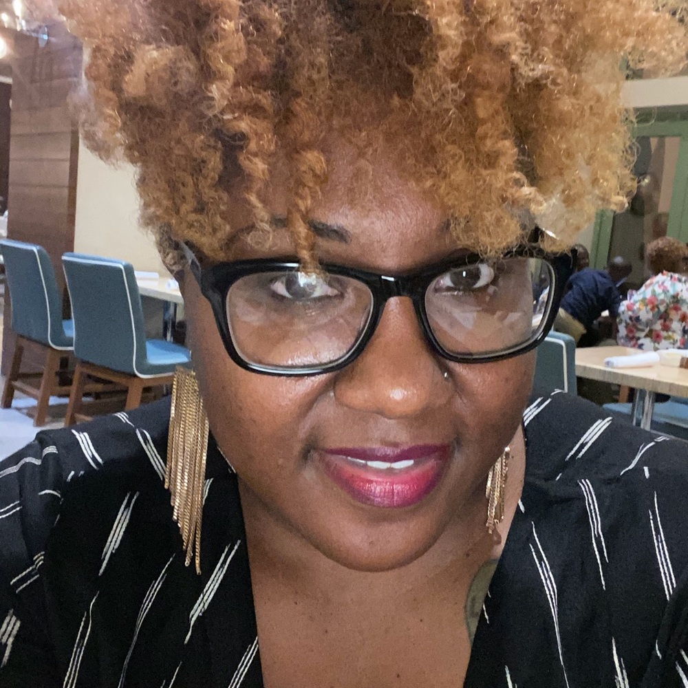 Meet your Posher, Diedre
